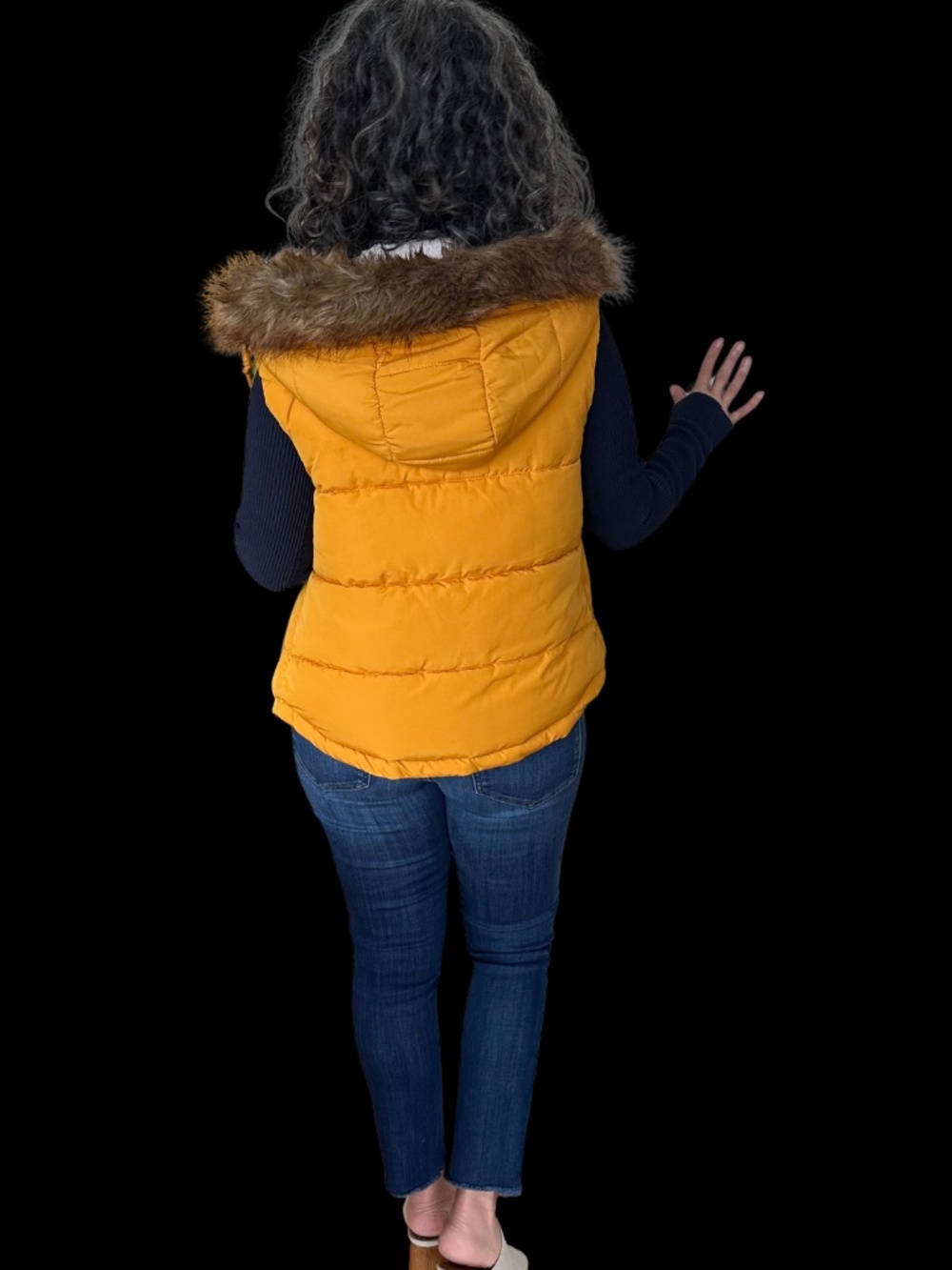 C&A Clockhouse Yellow Puffer Vest | Faux Fur Hood | Size 2 (Euro 34) - Picture 3 of 6